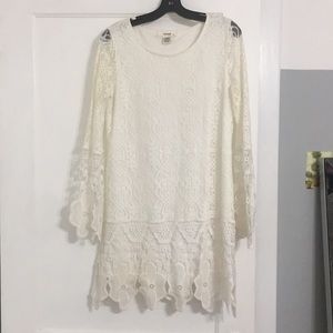 White lace long sleeve dress
